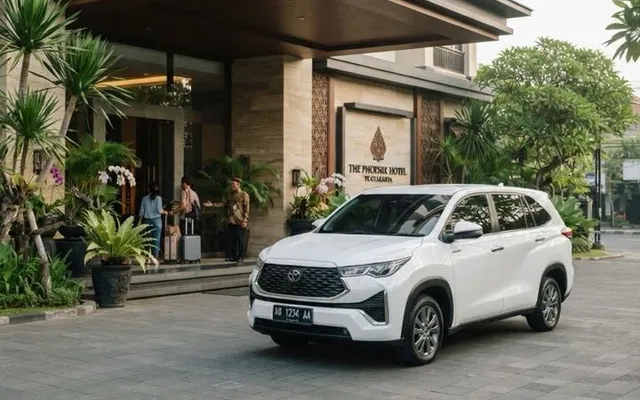 MPV keluarga untuk sewa mobil dengan sopir di Yogyakarta